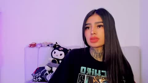 Alice  online show from April 25, 11:57 pm