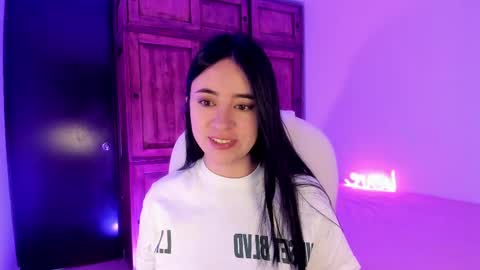 Aliceee  ..   97YP9VWGZHrefnav wishlist lists 1 online show from February 11, 12:16 pm