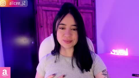 Aliceee  ..   97YP9VWGZHrefnav wishlist lists 1 online show from February 19, 5:06 pm