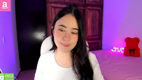 Snapshot of alicee_2 chatting on July 10, 12:04 am Aliceee .. 97YP9VWGZHrefnav wishlist lists 1 online show from July 10, 12:04 am