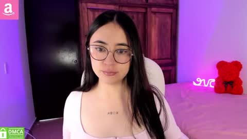 Snapshot of alicee_2 chatting on July 14, 7:08 pm Aliceee .. 97YP9VWGZHrefnav wishlist lists 1 online show from July 14, 7:08 pm