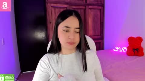 Snapshot of alicee_2 chatting on July 16, 6:36 pm Aliceee .. 97YP9VWGZHrefnav wishlist lists 1 online show from July 16, 6:36 pm