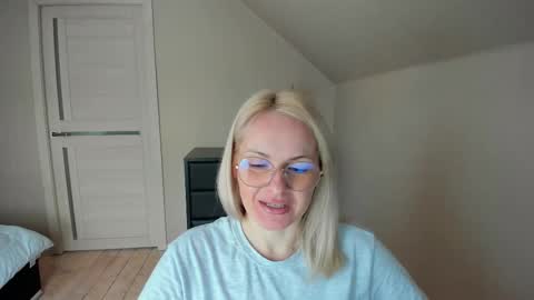 Alicee online show from February 15, 12:22 pm