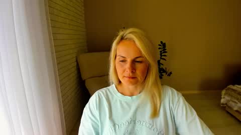 Alicee online show from September 22, 9:22 am