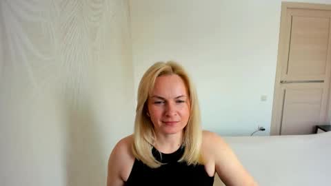 Alicee online show from March 17, 9:45 am