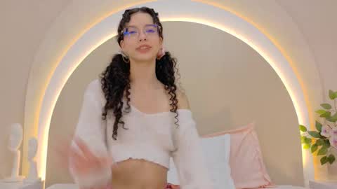 alice online show from October 20, 3:56 pm