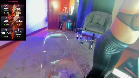 Alice online show from March 4, 10:05 pm