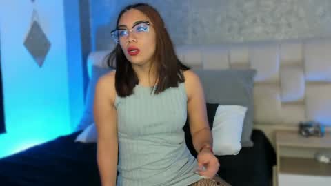 Snapshot of alicee_sp chatting on March 27, 2:39 am ALICE online show from March 27, 2:39 am