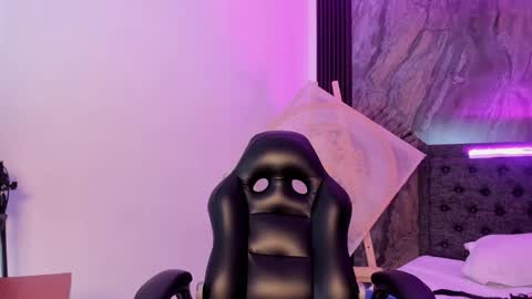 alicee_stonee_ online show from January 8, 7:16 pm