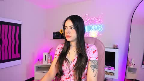 Alice online show from March 28, 12:05 pm