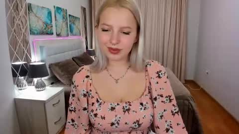 Snapshot of alicefreman chatting on January 23, 1:02 pm Alice online show from January 23, 1:02 pm
