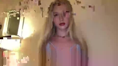 Snapshot of alicegreyyy chatting on January 9, 3:42 am Alice online show from January 9, 3:42 am