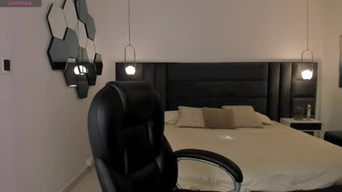 Alice online show from March 22, 5:49 pm