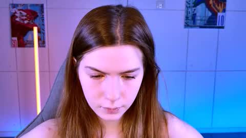 Alice online show from December 3, 5:15 am