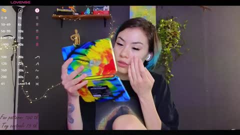 Alice  vacation  online show from December 22, 5:45 am