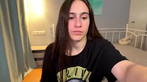Snapshot of alicekollt chatting on June 20, 9:17 pm alicekollt online show from June 20, 9:17 pm