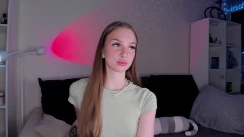 Alice online show from November 19, 4:23 am