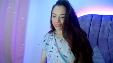 Snapshot of alicemary_533 chatting on October 23, 5:29 am Your Alice online show from October 23, 5:29 am