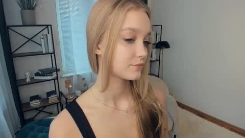 Serena online show from March 3, 8:53 am