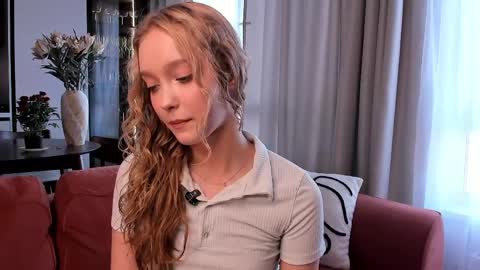 Serena online show from April 4, 9:40 am