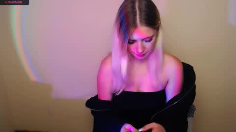 Alice online show from October 13, 10:15 am