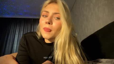 aliceoceaneyes online show from October 5, 11:52 am