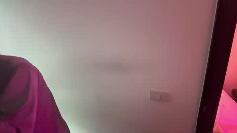 AlicePinkhead online show from May 18, 9:37 am