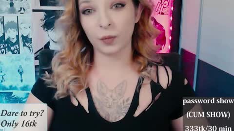 aliceriddle1 online show from March 5, 8:38 pm