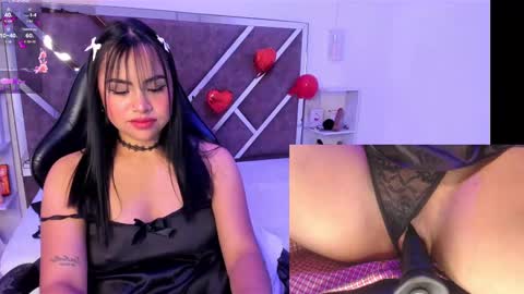 Snapshot of aliceroys chatting on February 26, 1:19 pm Alice online show from February 26, 1:19 pm