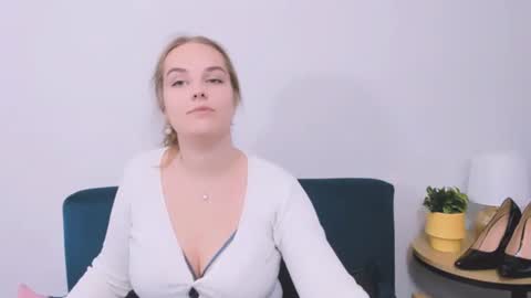 alicesensitive online show from January 13, 1:05 pm