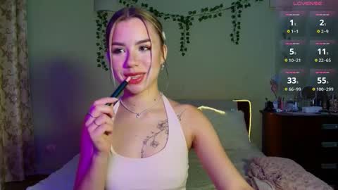 Sweet  Alice online show from September 30, 12:10 pm