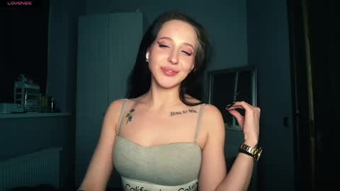 Alice online show from April 12, 5:07 pm