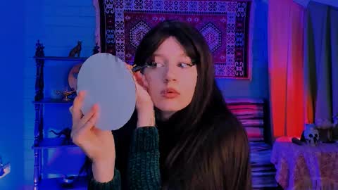 alicewelch_ online show from October 4, 8:34 am