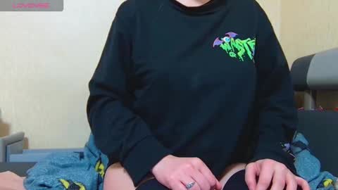 Snapshot of alicewoolfy chatting on January 8, 10:23 pm AliceWoolfy online show from January 8, 10:23 pm