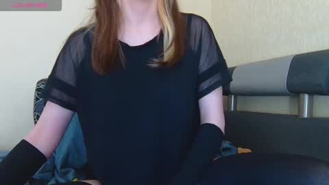 Snapshot of alicewoolfy chatting on February 11, 9:20 pm AliceWoolfy online show from February 11, 9:20 pm