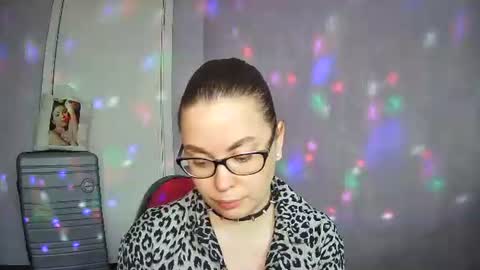 Snapshot of alicexfresh chatting on April 9, 8:20 am AlicexFresh online show from April 9, 8:20 am