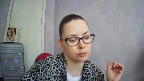 Snapshot of alicexfresh chatting on April 15, 12:01 pm AlicexFresh online show from April 15, 12:01 pm