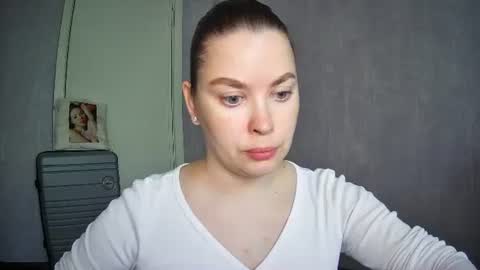Snapshot of alicexfresh chatting on May 10, 8:41 am AlicexFresh online show from May 10, 8:41 am