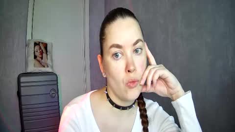 Snapshot of alicexfresh chatting on May 11, 6:41 am AlicexFresh online show from May 11, 6:41 am
