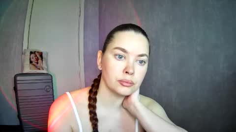 Snapshot of alicexfresh chatting on May 17, 6:33 am AlicexFresh online show from May 17, 6:33 am