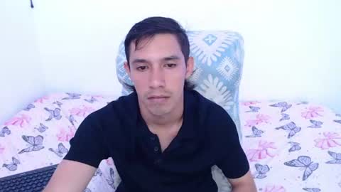 Snapshot of alicia_and_brandon chatting on July 23, 8:18 pm CATALINA Y ANDRES online show from July 23, 8:18 pm