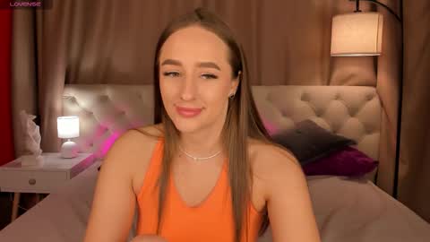 Mia online show from March 19, 2:04 am