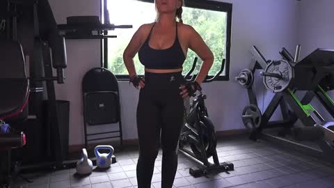 Snapshot of alicia_lang chatting on October 18, 2:51 pm Alicia Lang online show from October 18, 2:51 pm