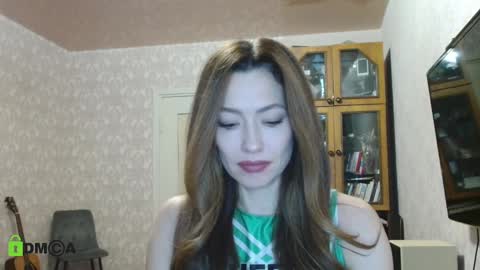 Alicia online show from December 5, 4:09 am