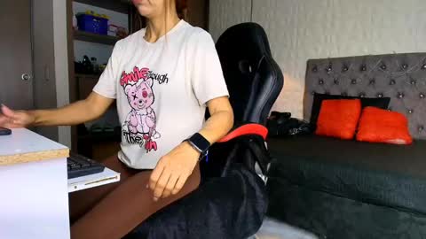 Ali online show from April 17, 11:57 am