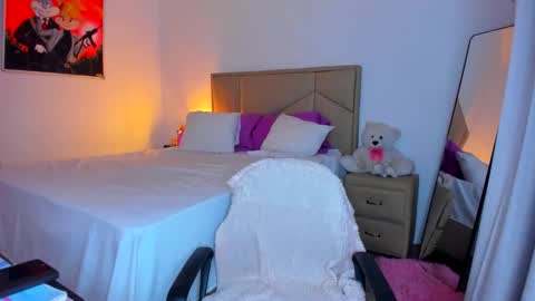 aliciabiden online show from April 8, 7:19 am