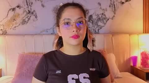 Snapshot of alicialevy chatting on February 5, 11:59 am LUNA online show from February 5, 11:59 am