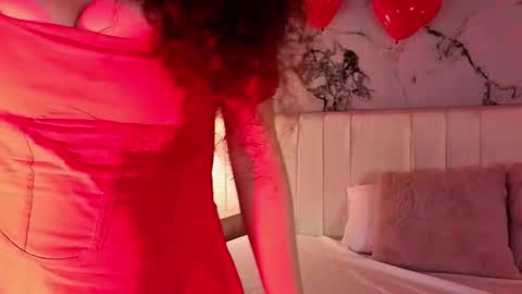 Snapshot of alicialevy chatting on February 14, 12:13 pm LUNA online show from February 14, 12:13 pm