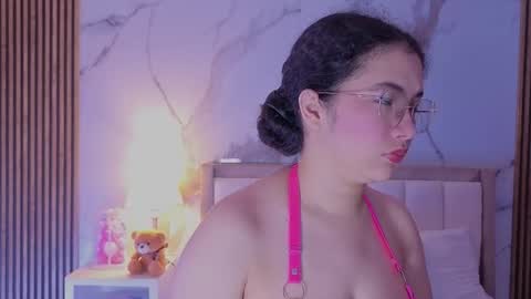 Snapshot of alicialevy chatting on March 13, 10:33 am LUNA online show from March 13, 10:33 am