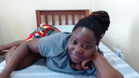 Snapshot of alicialust1 chatting on February 7, 5:52 am alicialust1 online show from February 7, 5:52 am